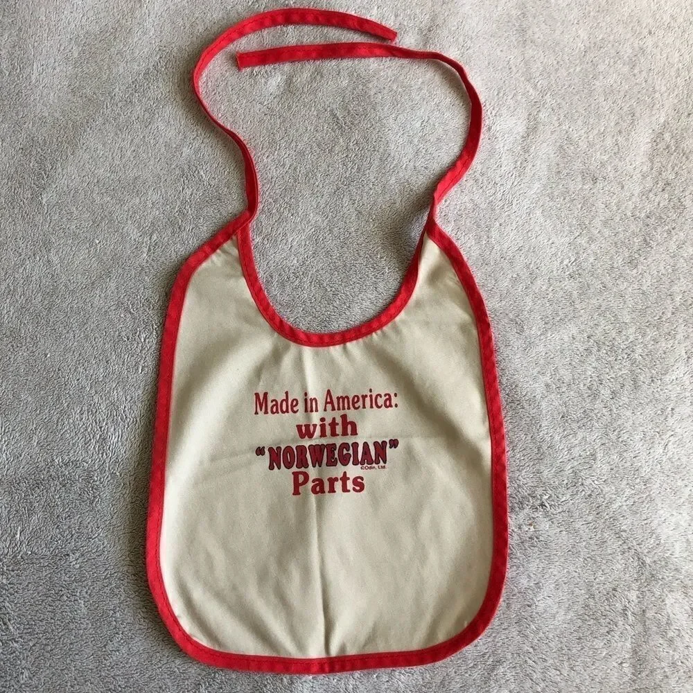 NWOT “Made in America w/ Norwegian Parts” Baby Bib